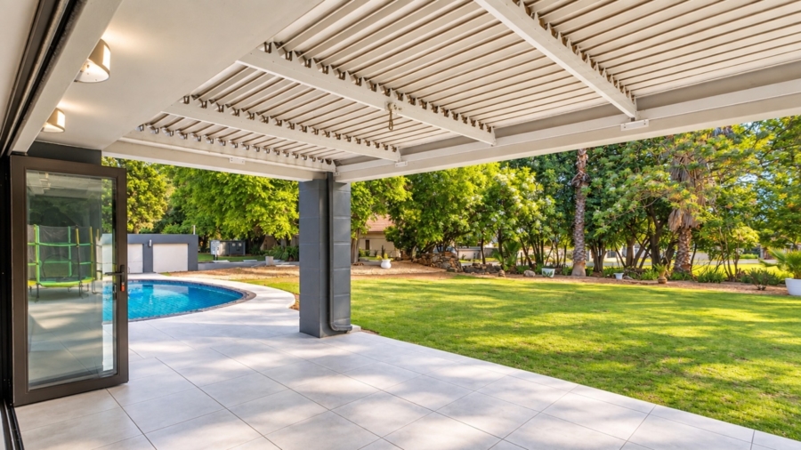 3 Bedroom Property for Sale in WestLake Country Safari Estate North West